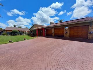 4 Bedroom Property for Sale in Flamwood North West